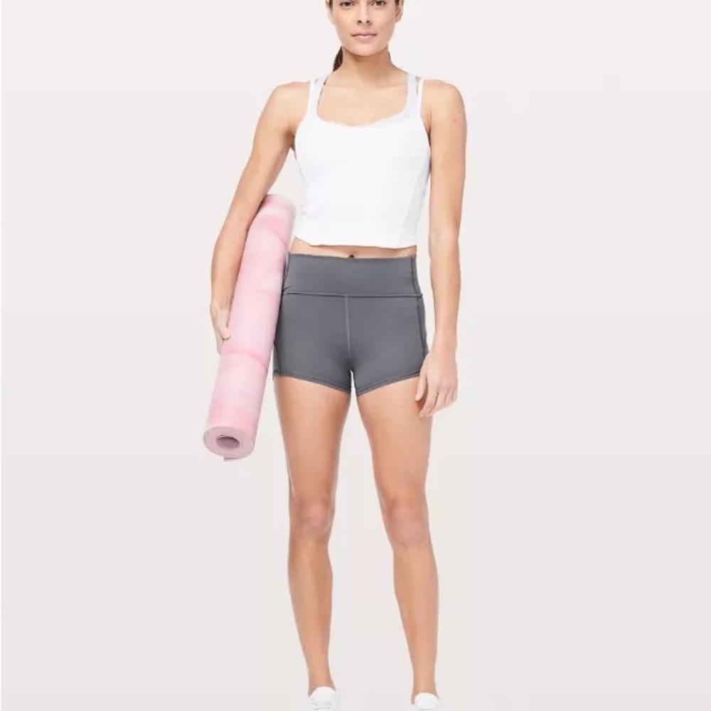 Size 6 Black In Movement High-Rise Short 2.5"
Everlux